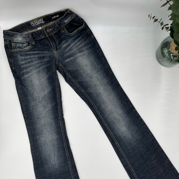 Refuge Woman’s Bootcut Jeans woman’s Size 6L - Picture 4 of 4